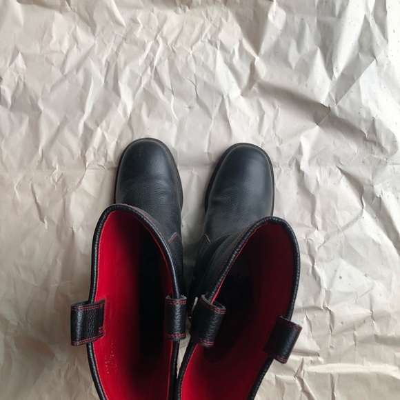 Like new Cole Haan leather lug sole riding boots size 7 - Picture 3 of 10